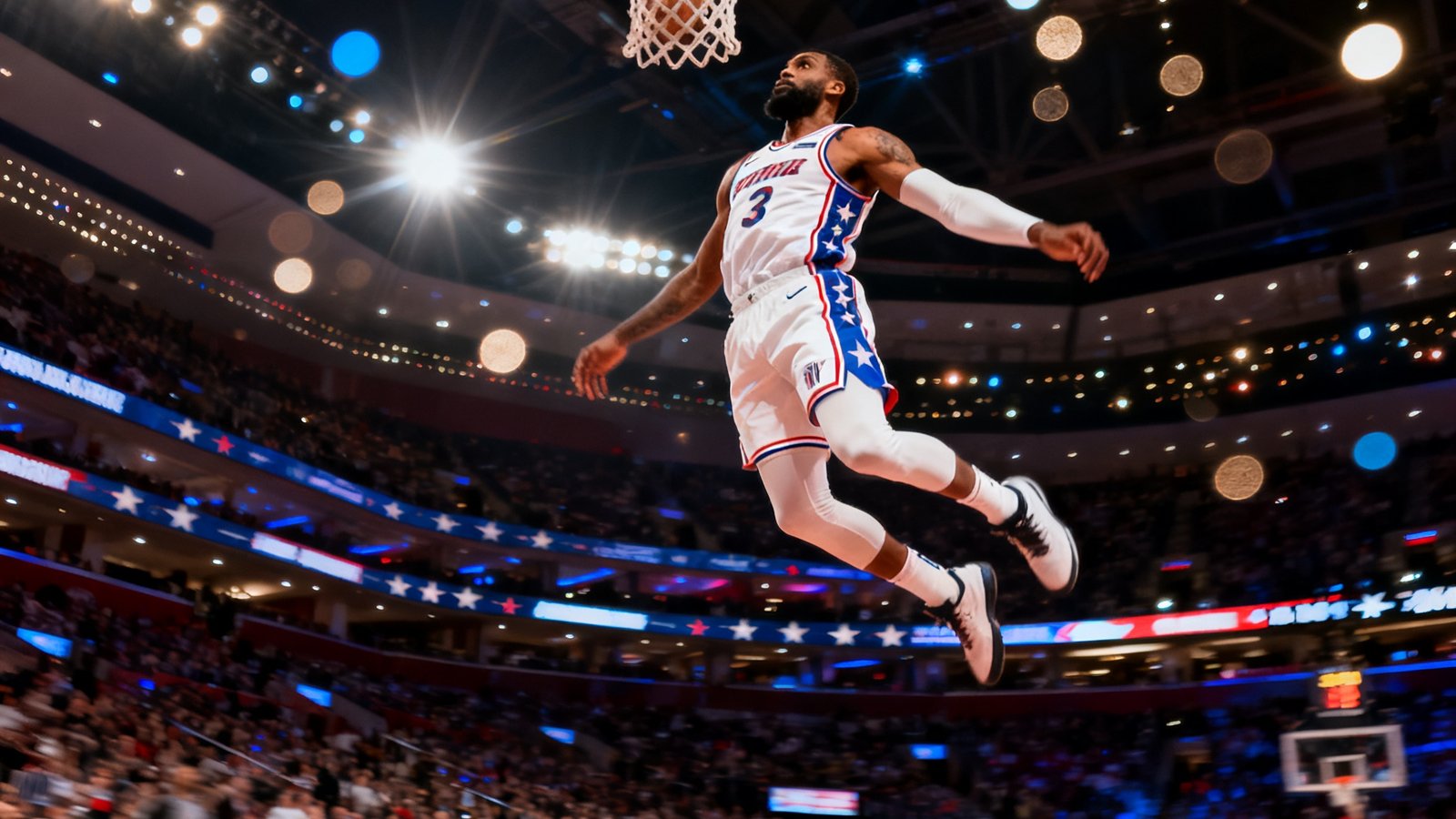 NBA全明星赛场上一位球员完成高难度扣篮的精彩瞬间，背景是座无虚席的球馆和闪烁的灯光